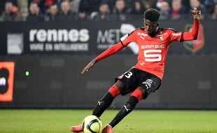 Le transfert du Rennais Ousmane Dembélé vers le Borussia Dortmund aura été officialisé le 12 mai 2016.