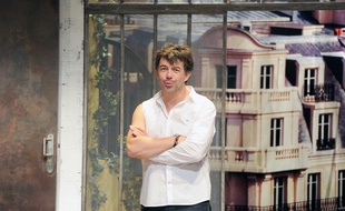 Stéphane Plaza, dans le filage de la pièce A gauche en sortant de l'ascenseur au théâtre Saint-George, à Paris, le 17 juin 2014.