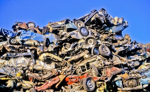 Illustration d'une casse automobiles.