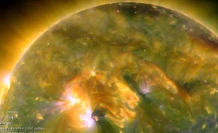 Une éruption solaire filmée par la sonde STEREO
