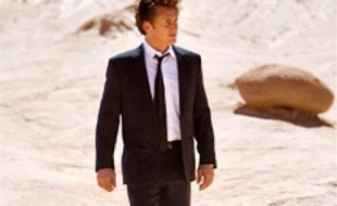 Sean Penn chez Terence Malick.