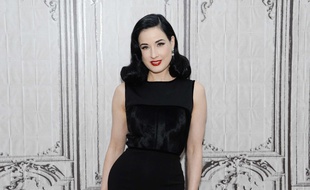 Dita Von Teese à New York en décembre 2015