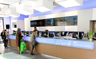 Le nouvel office du tourisme est abrité dans un immeuble haussmannien.