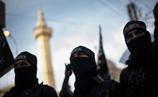 Jeunes, peu aguerris et en quête d'identité, environ 200 Français ont choisi depuis un an et demi d'aller porter le jihad en Syrie, sous l'oeil des autorités, inquiètes d'un éventuel risque terroriste à leur retour