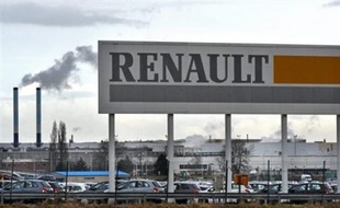 L'activité de l'usine Renault de Douai (Nord) était perturbée jeudi en raison d'une grève suivie, par 15% des salariés selon la direction et 60% des salariés selon la CGT, qui réclame une hausse des salaires et de la prime d'intéressement.