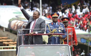 Le Kenya a marqué jeudi le cinquantenaire de son indépendance, fier de son rôle de locomotive économique est-africaine, malgré de nombreux défis -- pauvreté, corruption, violences ethniques -- encore à relever.