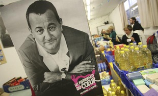 Le portrait de Coluche dans les locaux des Restos du Coeur de Toulouse.