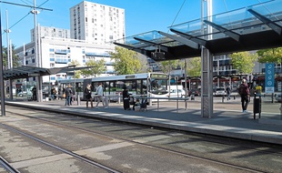 Place Mendès France, quartier Bellevue à Nantes