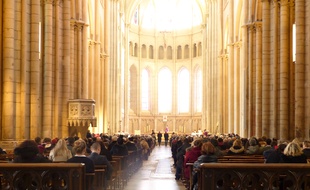 Lyon, le 13 mars 2016. Illustration lors d'une messe organisée en la primatiale Saint-Jean.
