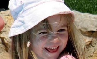 Photo fournie par la famille McCann le 24 mai 2007 de la petite Madeleine, disparue au Portugal en 2007.
