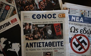 Tous les titres de la presse grecque traitaient ce jeudi du meurtre d'un musicien antifasciste par un militant du parti néo-nazi Aube doré.
