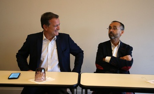 Louis Aliot et Robert Ménard, lors d'une conférence de presse commune le 11 juin