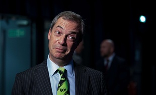 Nigel Farage, leader du parti eurosceptique UKIP, arbore la cravate "Go" créée par le camp en faveur d'une sortie de la Grande-Bretagne de l'Union Européenne. LNP/Shutterstock/SIPA