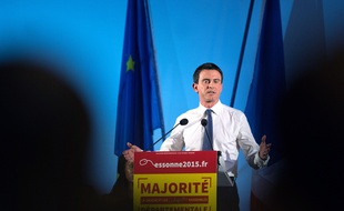 Le Premier ministre Manuel Valls, le 17 mars 2015 à Evry.