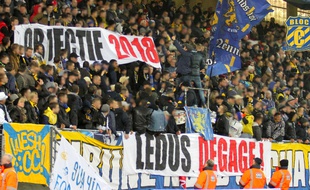 Les supporters de la Tribune Nord Sochaux lors de la réception d'Amiens cette saison.