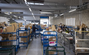 Illustration centre de tri