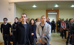 Après le procès de neuf militants de Greenpeace la semaine dernière à Troyes, deux de leurs camarades ont à leur tour été convoqués devant la justice, mardi à Privas, pour s'être, eux aussi, introduits dans une centrale nucléaire, celle de Cruas, en Ardèche.