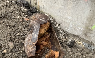 La bombe découverte ce 29 avril 2019 à Lyon sur un chantier. L'homme qui l'a découverte nous a transmis sa photographie.