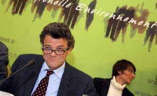 La Haute autorité provisoire sur les OGM a "relevé un certain nombre de faits scientifiques nouveaux négatifs impactant notamment la flore et la faune" dans son avis sur le maïs OGM MON 810, a indiqué mercredi son président, le sénateur Jean-François Le Grand.