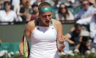 Jelena Ostapenko se qualifie pour la finale.