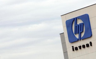 Les coupes réalisées depuis deux ans par Hewlett Packard (HP) dans ses coûts et ses effectifs semblent payer avec l'annonce mardi de résultats meilleurs que prévu malgré des ventes toujours en baisse.