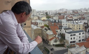Jean-Paul, 58 ans, habitant de Saint-Denis. Ce mercredi matin devant le dispositif de sécurité