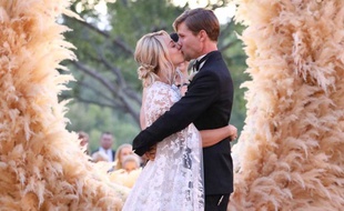 L'actrice Kaley Cuoco le jour de son mariage avec Karl Cook