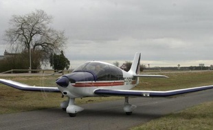 Illustration. Un Robin DR 400.