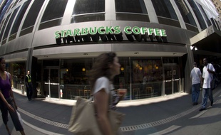 Un Starbucks coffee à New York.