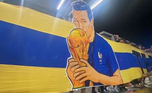 La banderole déployée par les supporters des Tigres pour accueillir Florian Thauvin.