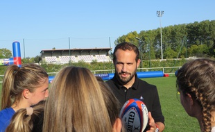 Frédéric Michalak est venu défendre la candidature de la France à l'organisation de la Coupe du monde de rugby 2023, le 11 octobre 2017 à Toulouse.