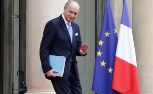 La France a annoncé mardi qu'elle votera finalement en faveur de l'octroi d'un nouveau statut rehaussé à l'ONU pour les Palestiniens, celui d'"Etat observateur non-membre", après avoir marqué ces dernières semaines des hésitations sur sa position.