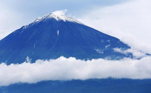Les vents qui viennent de Chine polluent au mercure le Mont Fuji, le symbole par excellence du Japon récemment inscrit par l'Unesco au patrimoine mondial de l'Humanité, affirme une étude japonaise.