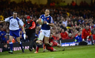 Le trois-quarts centre français Gaël Fickou lors du match du Tournoi des VI Nations entre le pays de Galles et la France, le 21 février 2014 à Cardiff.