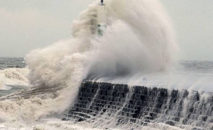 Les vents violents de la tempête Eleanor