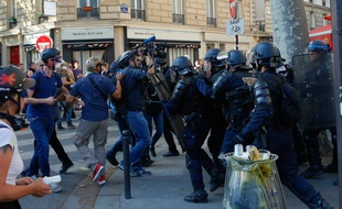 Des policiers en septembre 2019 durant une manifestation des ''gilets jaunes''
