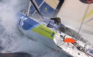 Le Français François Gabart (Macif) était toujours en tête mercredi matin du Vendée Globe au milieu de l'océan Indien, suivi comme son ombre par son compatriote Armel Le Cléac'h (Banque Populaire).