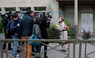 La mère de Vincent Lambert devant les médias.