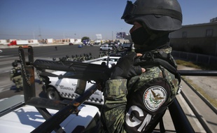 Un policier de la garde nationale du Mexique, le 5 novembre 2020.
