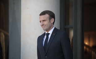 Emmanuel Macron ne souhaite pas rétablir l'augmentation automatique de la taxe carbone.