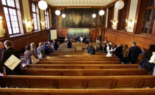 Un amphithéâtre dans une université en France
