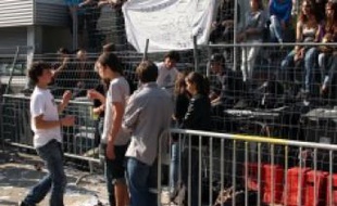 Les barricades du lycée Mermoz.