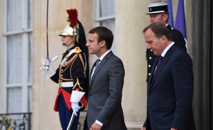 Emmanuel Macron et le Premier ministre suédois social-démocrate Stefan Löfven à l'Elysée.