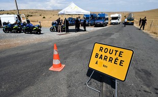 Une rave party a rassemblé entre 5.000 et 7.000 personnes en Lozère début août malgré la réglementation en vigueur due à la crise du coronavirus.