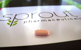 Le Flibanserin, de Sprout Pharmaceuticals, pourrait devenir le premier médicament pour booster la libido féminine à être autorisé aux Etats-Unis.