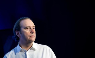 La guerre des prix sur la téléphonie mobile 4G qui a animé le marché des télécoms depuis dix jours pourrait maintenant s'étendre aux offres fixes des opérateurs, jusqu'ici relativement épargnées, faisant craindre une mise en danger de l'investissement et de l'emploi dans le secteur.