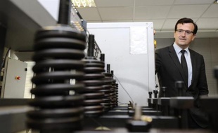 Le repreneur d'Ascométal, Frank Supplisson, lors d'une visite du site d'Hagondange, en Moselle, le 28 mai 2014