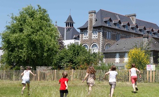 NANTES, le 30/06/2013 Des enfants au parc des Oblates