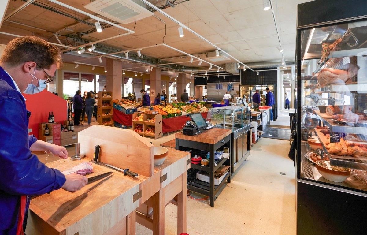 Douze Le Garde Bien Manger Du 12ème Arrondissement Déconfinement à Paris : Le nouveau food-hall Douze ouvre enfin sa table et  déploie ses terrasses
