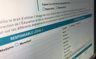 Une formulaire d'inscription scolaire sur le site Internet de la ville de Nice